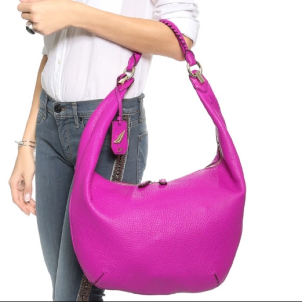 DVF Hobo Leather Handbag Fuchsia👛